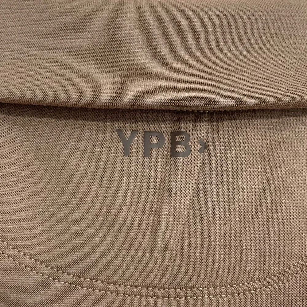 YPB by Abercrombie neoKNIT Cinched Full-Zip Hoodie | Cropped Neutral Athleisure - Picture 7 of 9